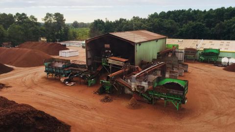 L’incendie sur une ensacheuse a été vite circonscrit, par contre le site de Dumona Sauméjan perd son directeur d’usine. (c)Dumona
